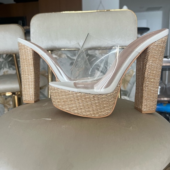 6” clear/tweed platform heels - Picture 4 of 4